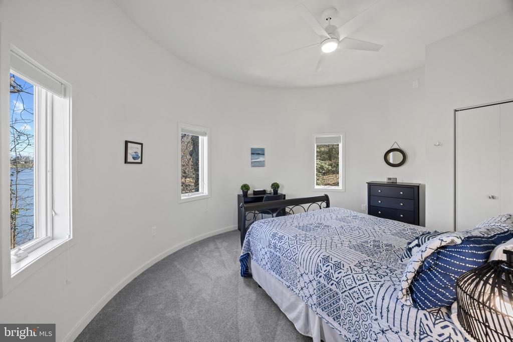 378 Forest Beach Rd