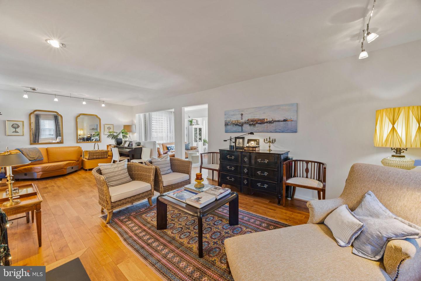 9 Shipwright St