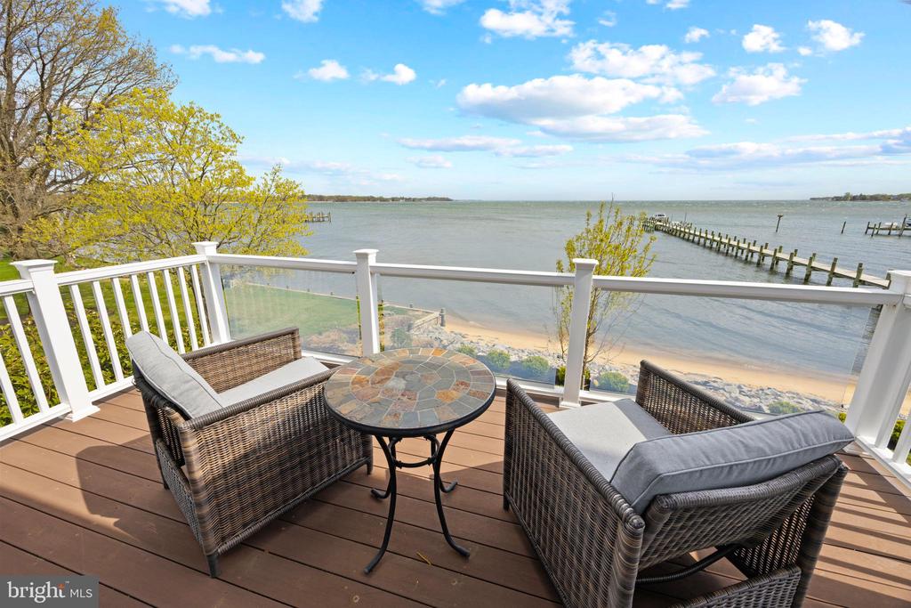 119 W Bay View Dr