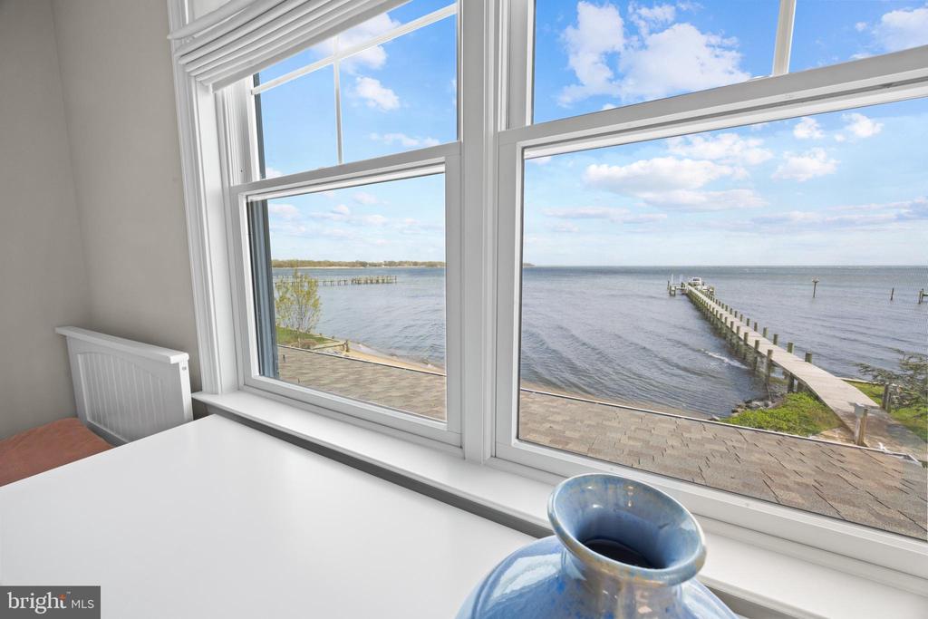 119 W Bay View Dr