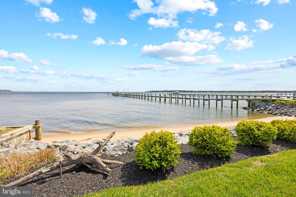 119 W Bay View Dr