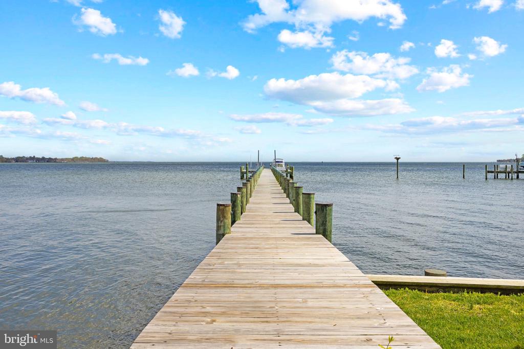 119 W Bay View Dr