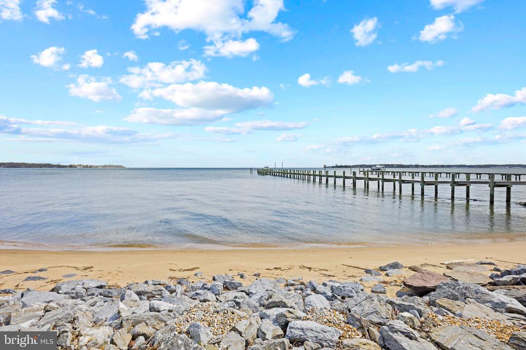 119 W Bay View Dr