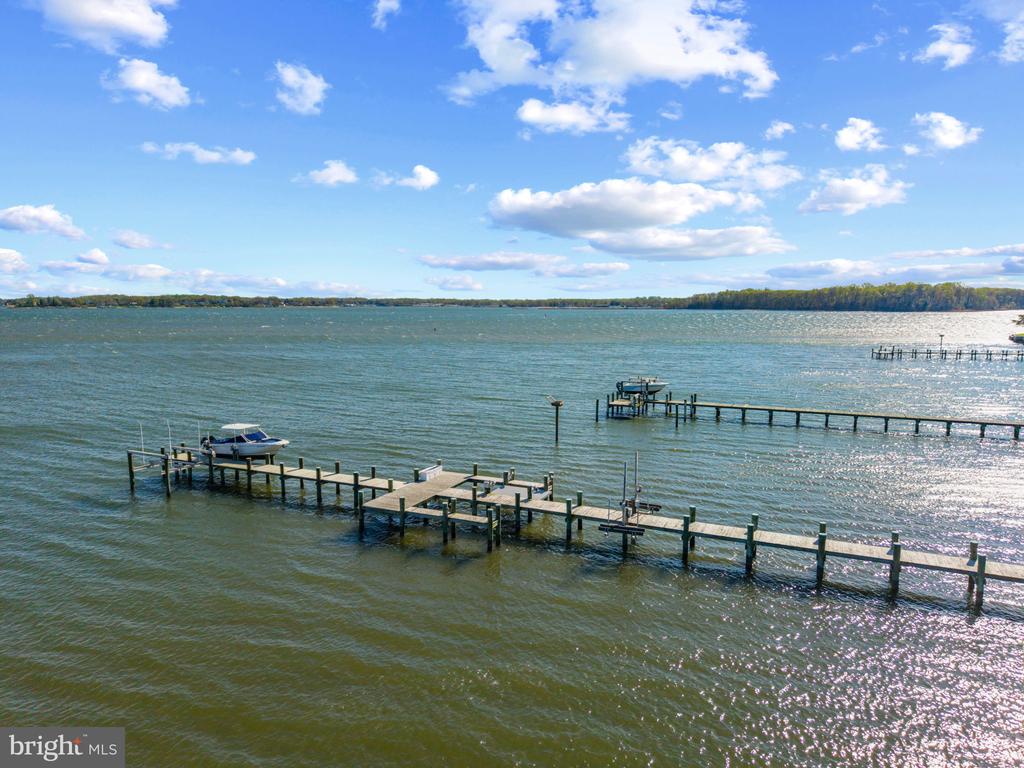 119 W Bay View Dr