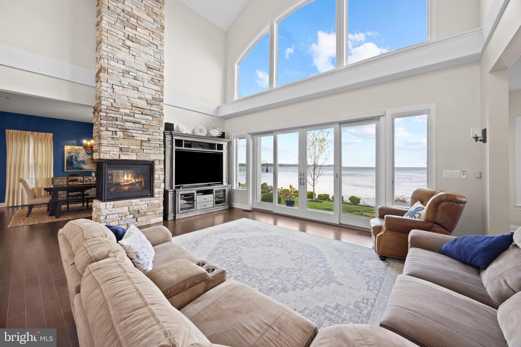 119 W Bay View Dr