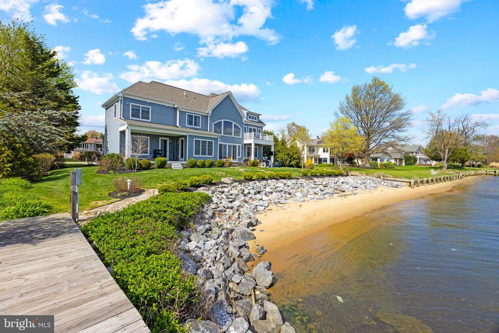 119 W Bay View Dr