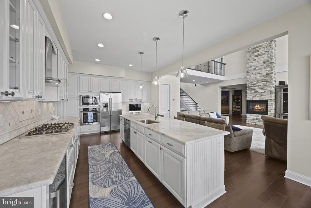 119 W Bay View Dr