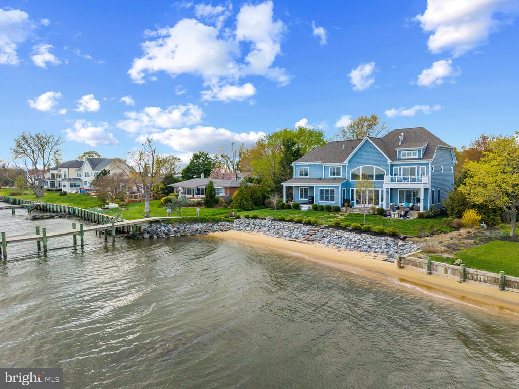 119 W Bay View Dr