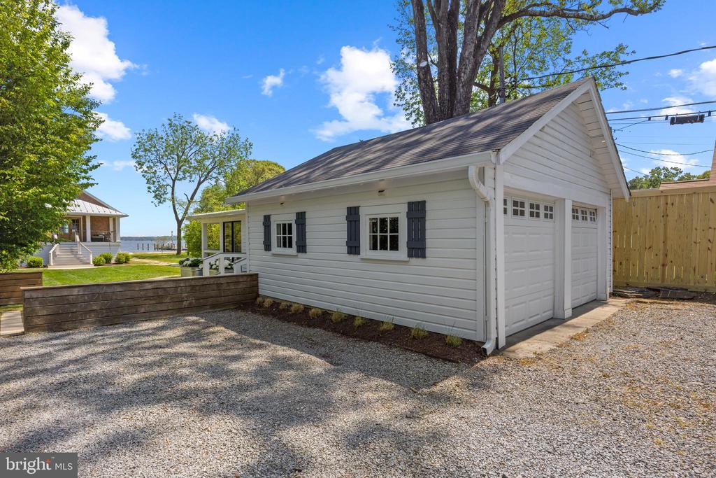 713 Cottage Dr