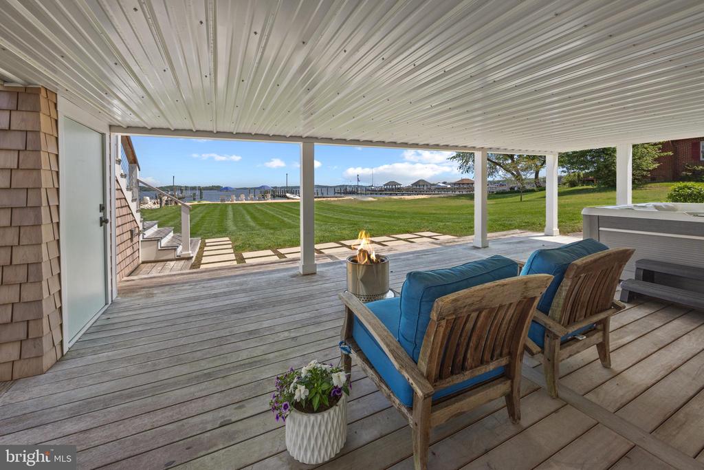 713 Cottage Dr