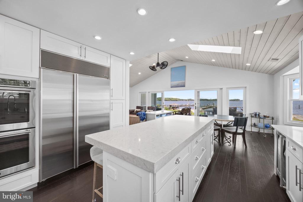 713 Cottage Dr