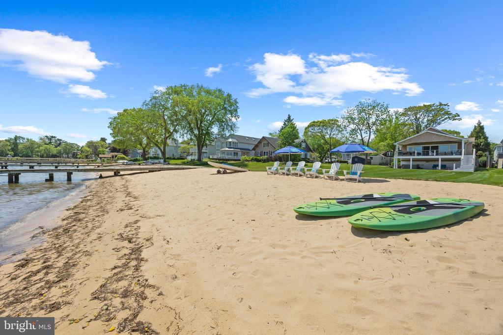 713 Cottage Dr
