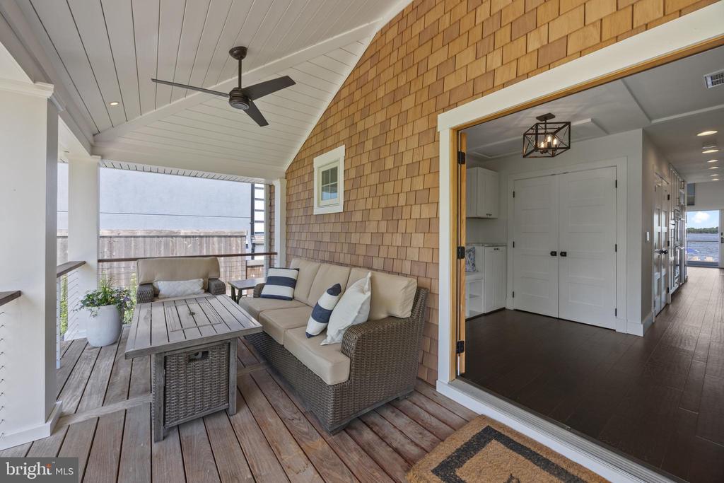 713 Cottage Dr
