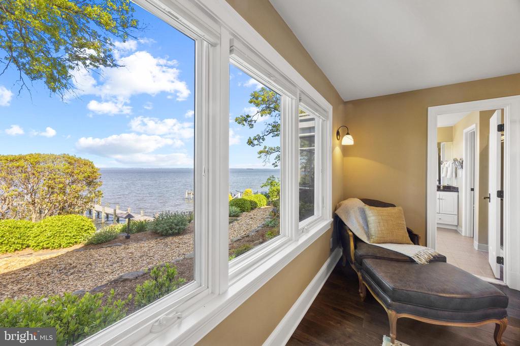 2512 Lyon Dr