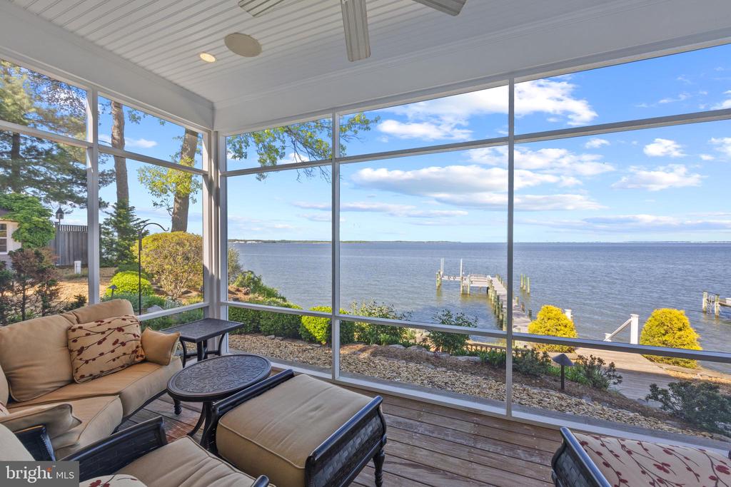 2512 Lyon Dr