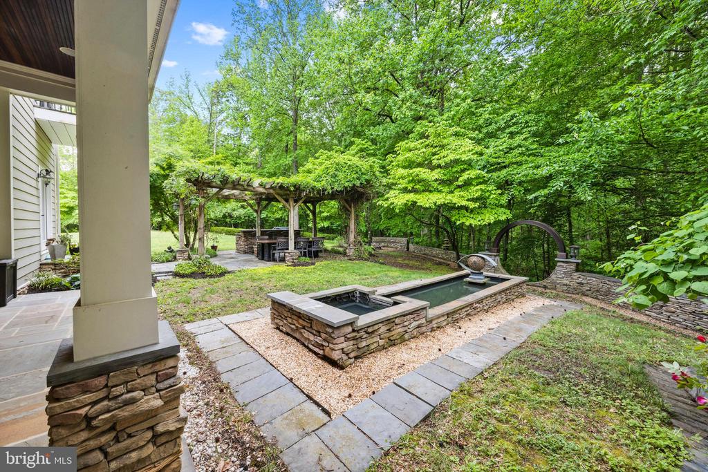 2524 Chapman Ln