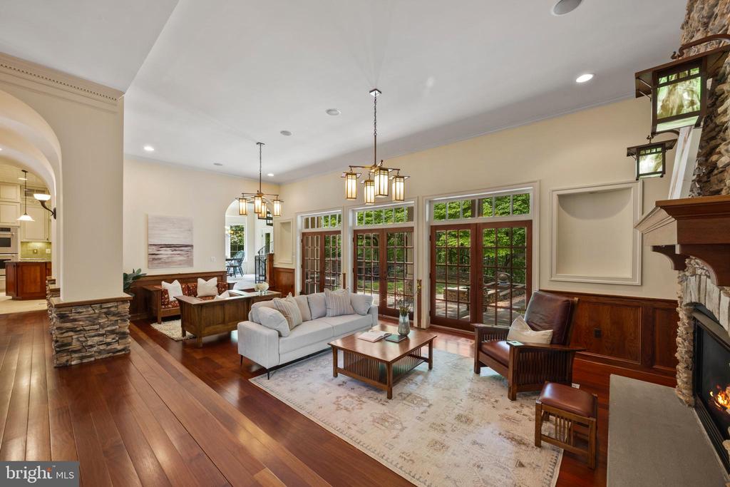 2524 Chapman Ln