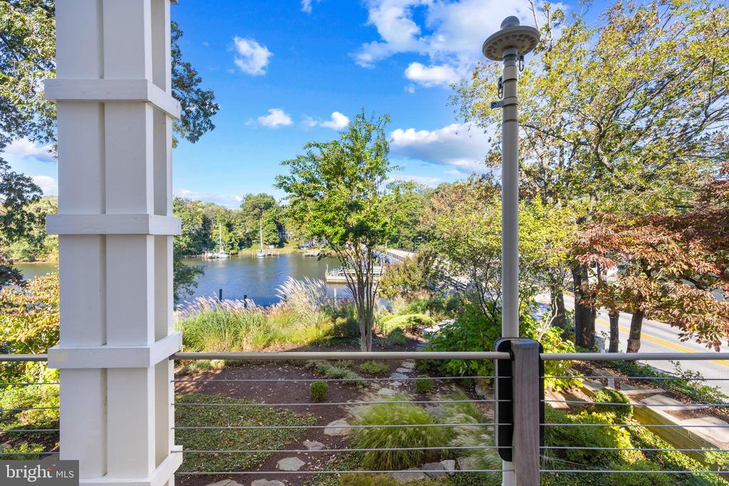 WEST ANNAPOLIS WATERFRONT | 411 RIDGELY AVENUE
