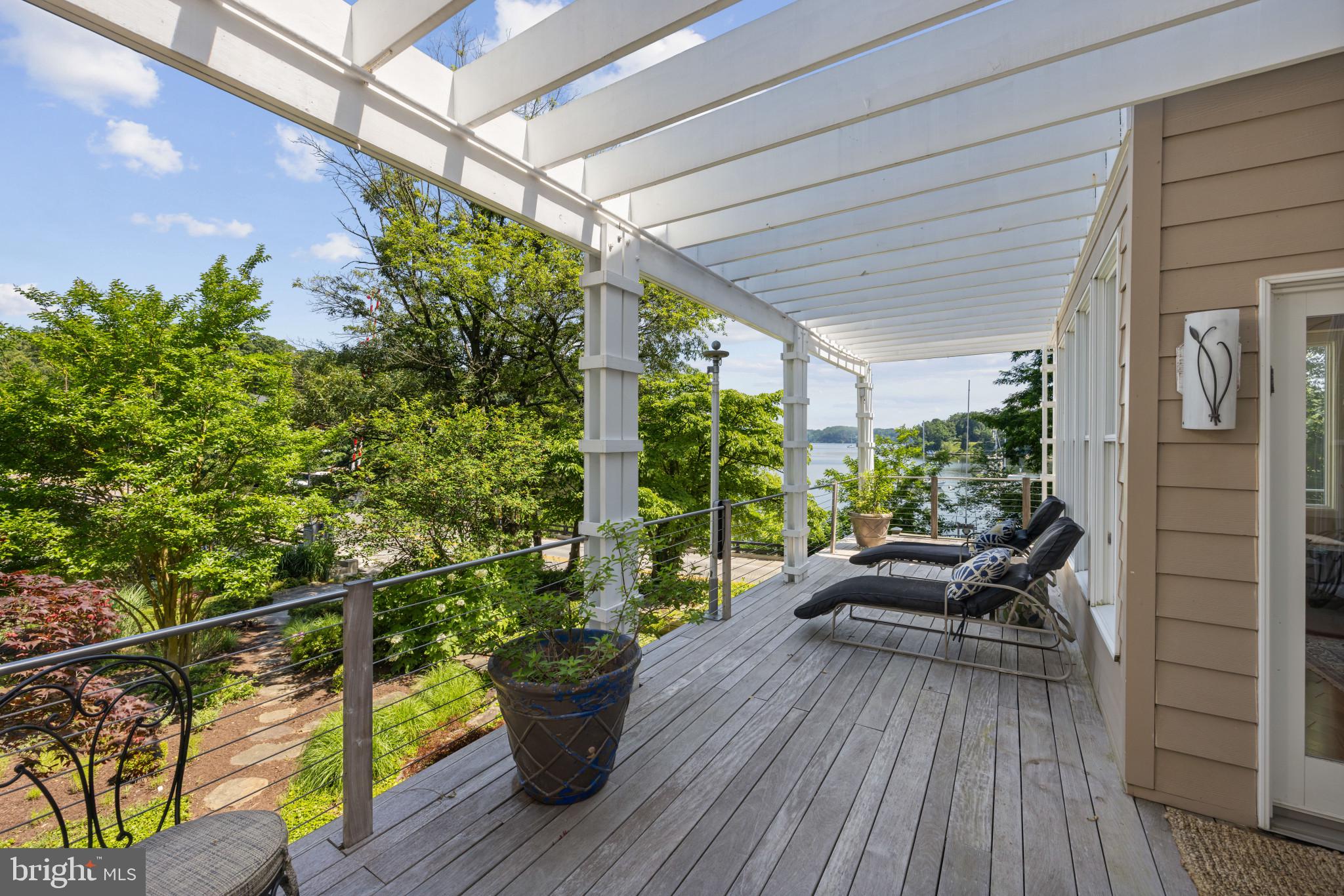 WEST ANNAPOLIS WATERFRONT | 411 RIDGELY AVENUE