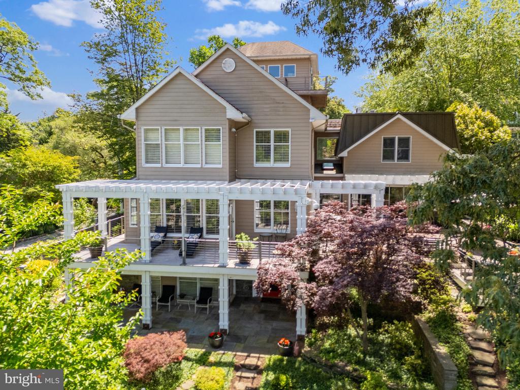 WEST ANNAPOLIS WATERFRONT | 411 RIDGELY AVENUE