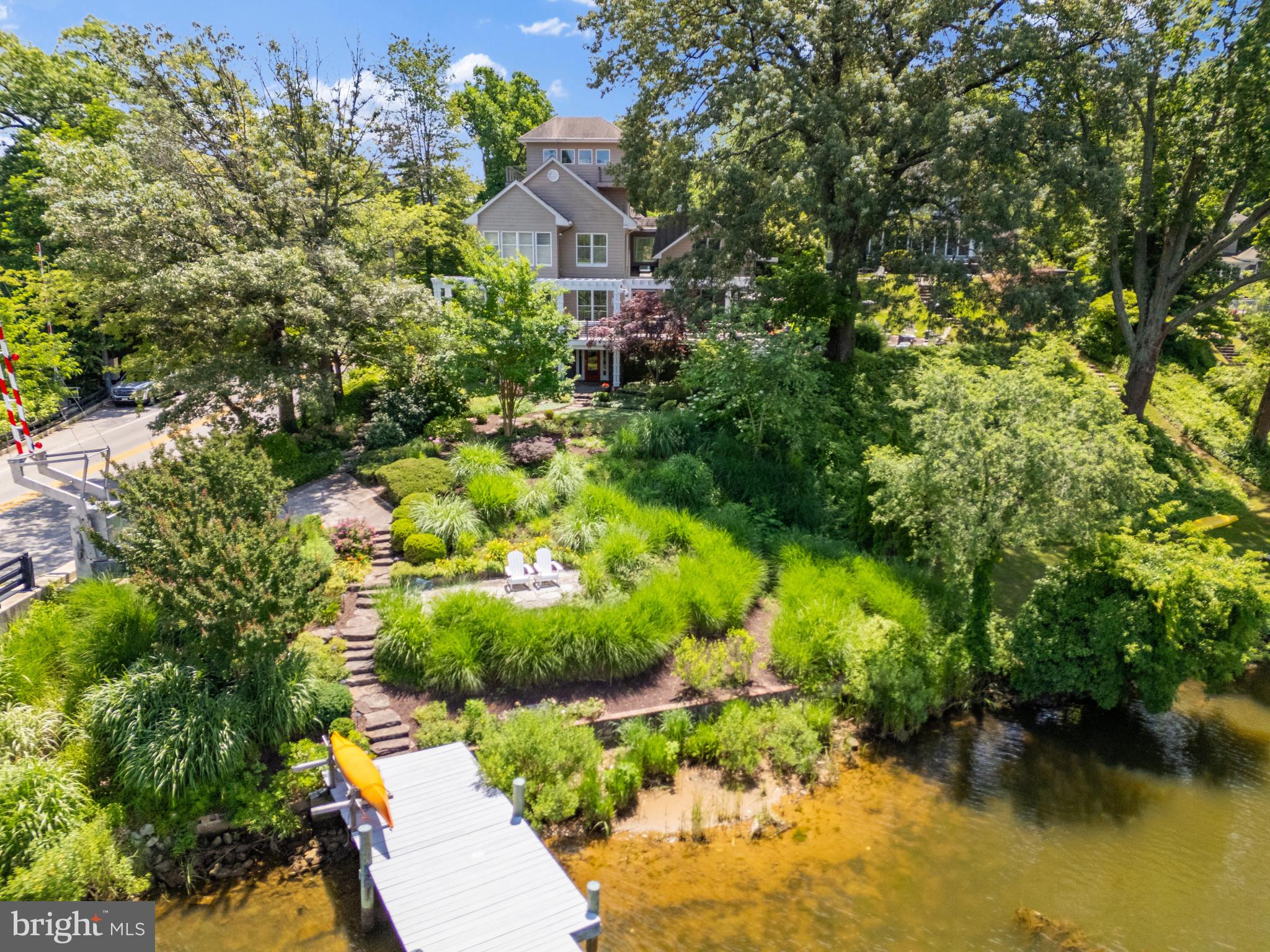 WEST ANNAPOLIS WATERFRONT | 411 RIDGELY AVENUE