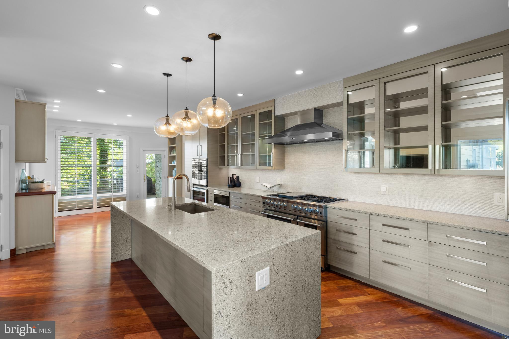 WEST ANNAPOLIS WATERFRONT | 411 RIDGELY AVENUE