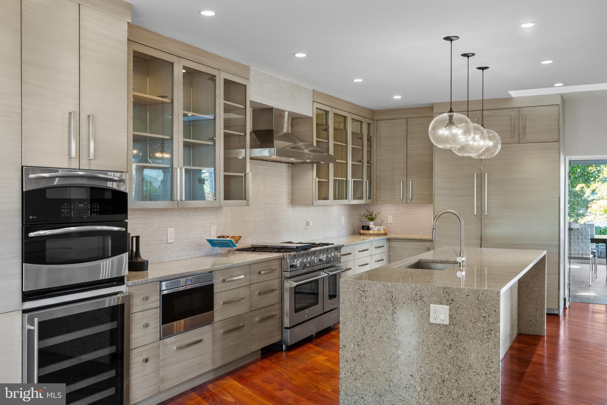 WEST ANNAPOLIS WATERFRONT | 411 RIDGELY AVENUE