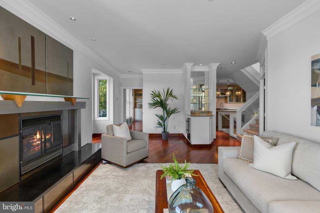 WEST ANNAPOLIS WATERFRONT | 411 RIDGELY AVENUE