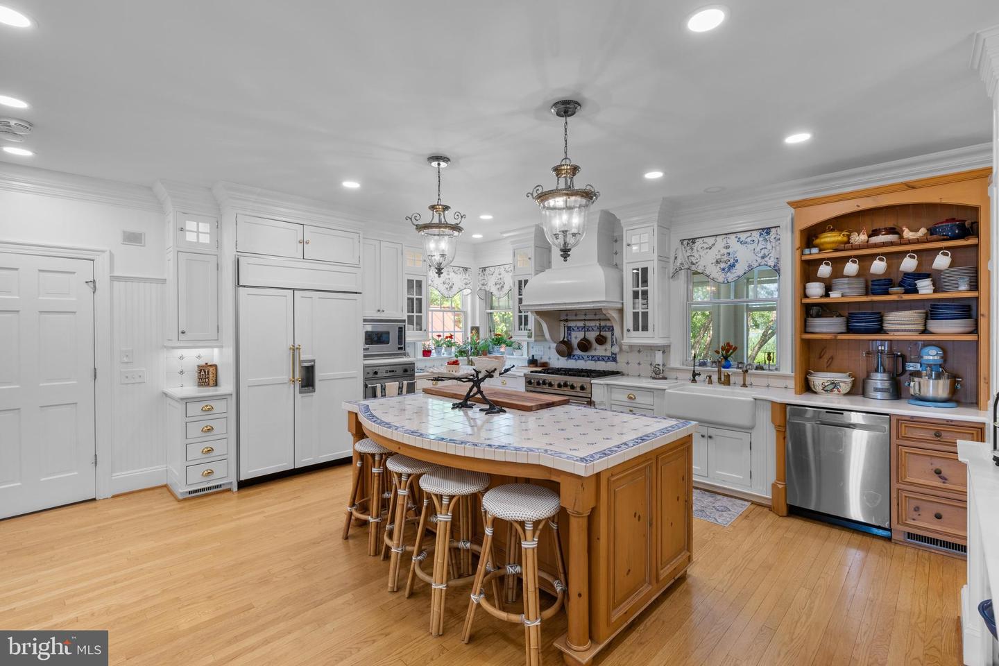 1241 Cherry Tree Ln