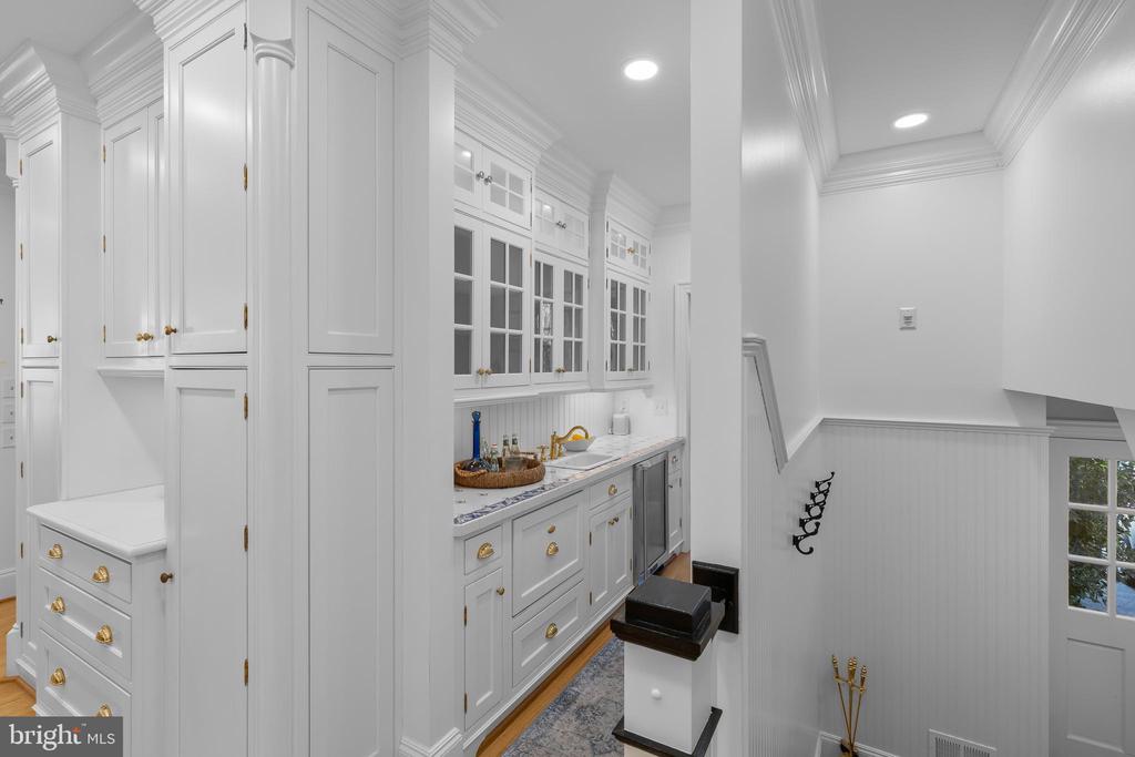 ANNAPOLIS WATER VIEWS | 1241 CHERRY TREE LANE