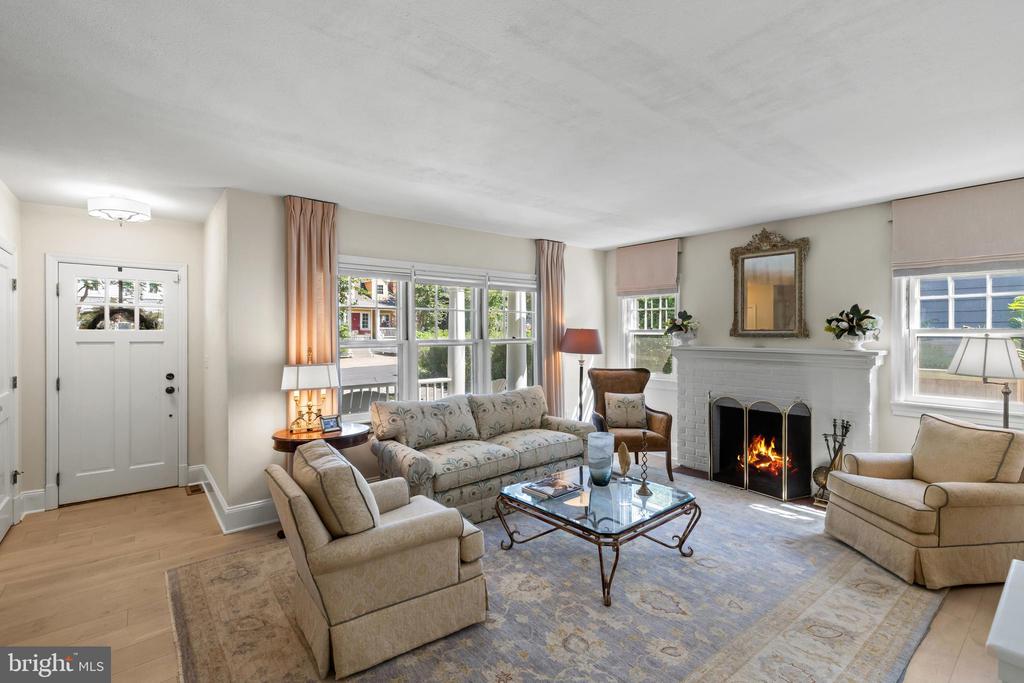 3 Chester Ave