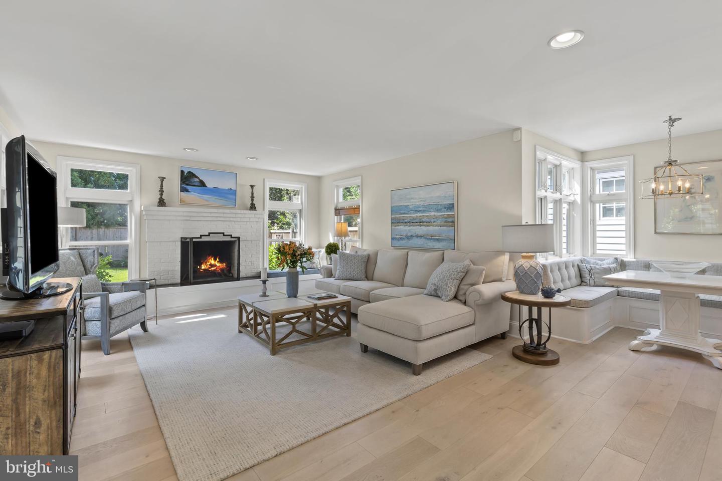 3 Chester Ave