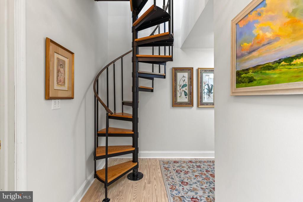 3 Chester Ave