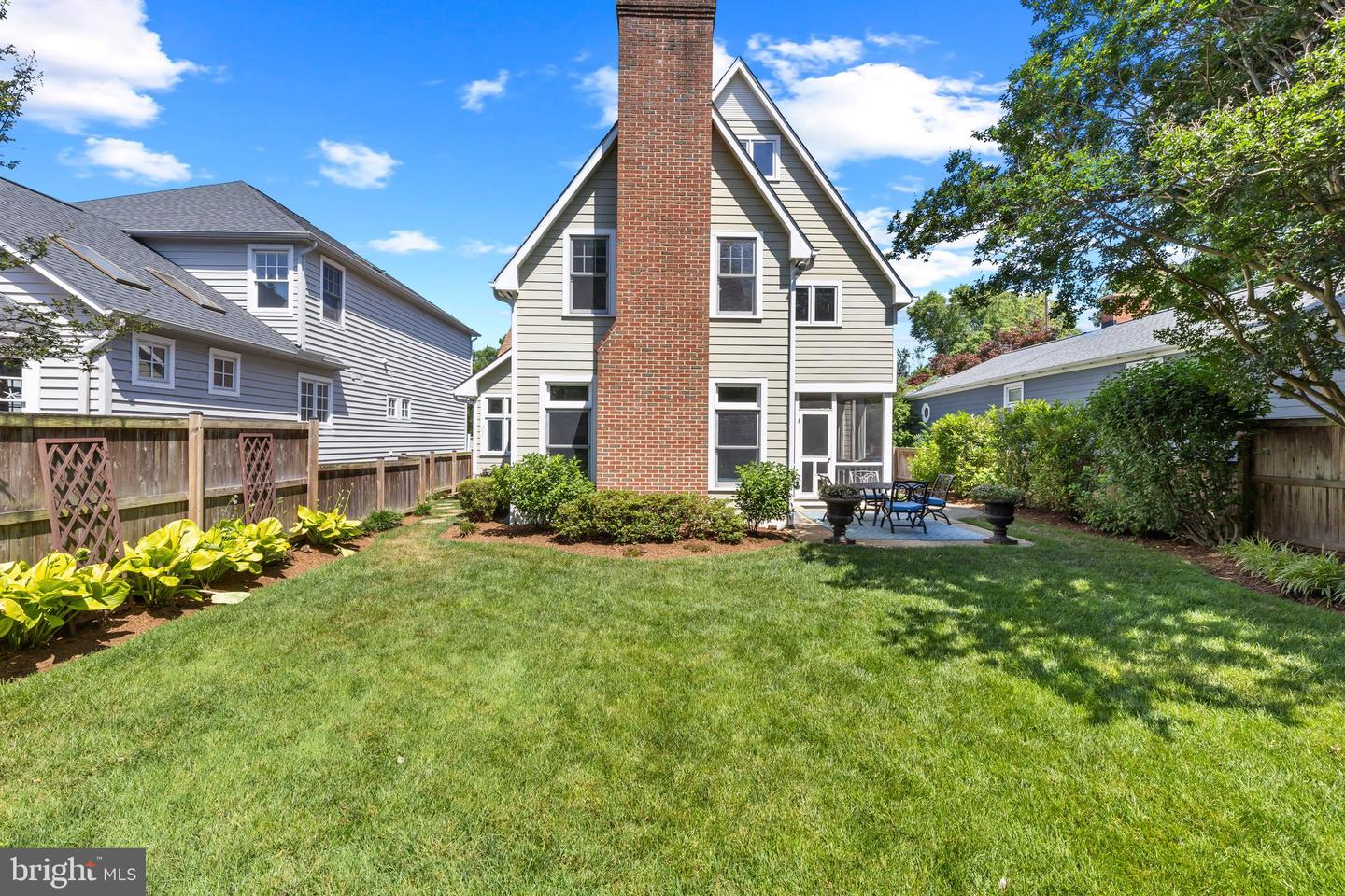 3 Chester Ave