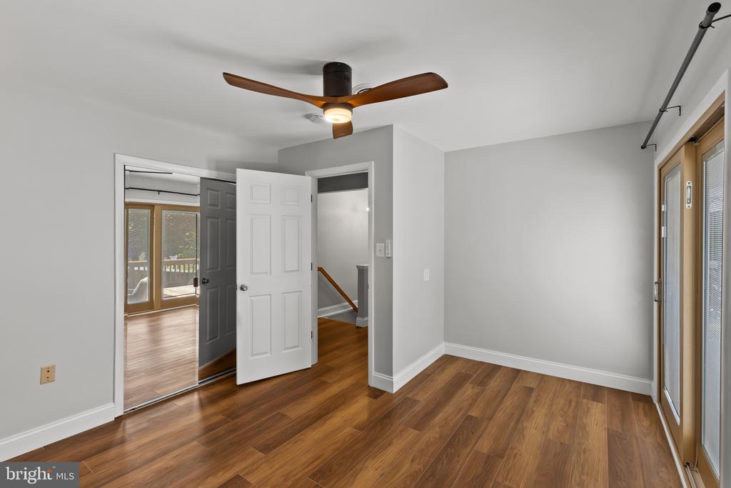 356 Hickory Trl