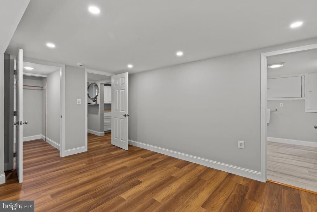 356 Hickory Trl
