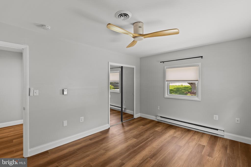 356 Hickory Trl