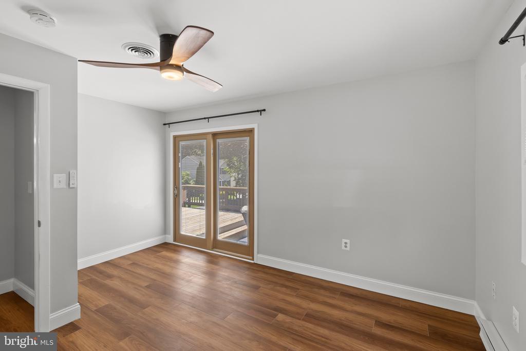 356 Hickory Trl