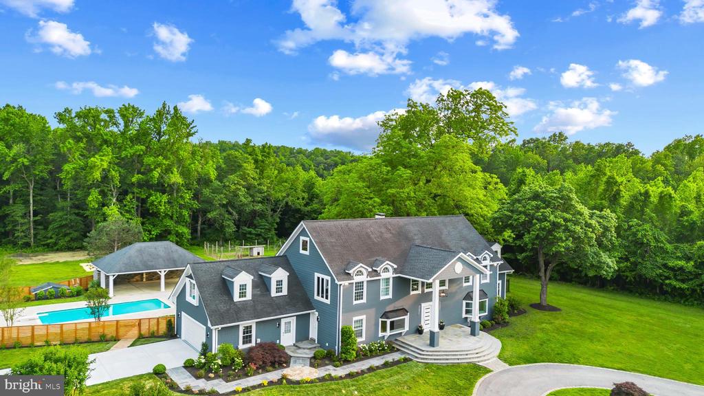 3399 Pocahontas Dr