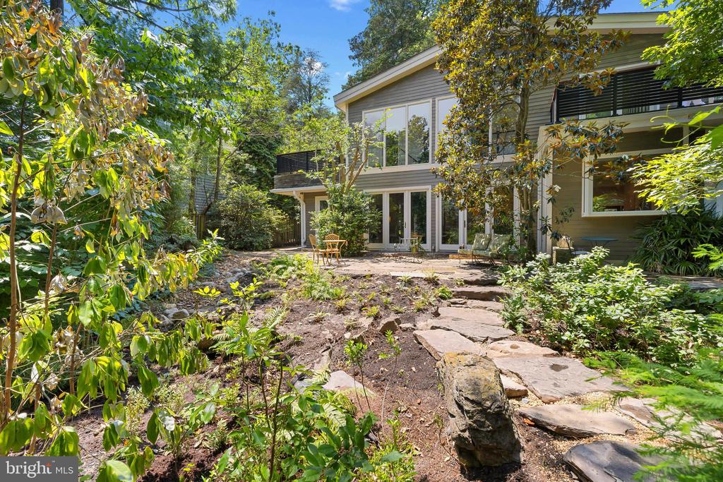 1753 Ebling Trail
