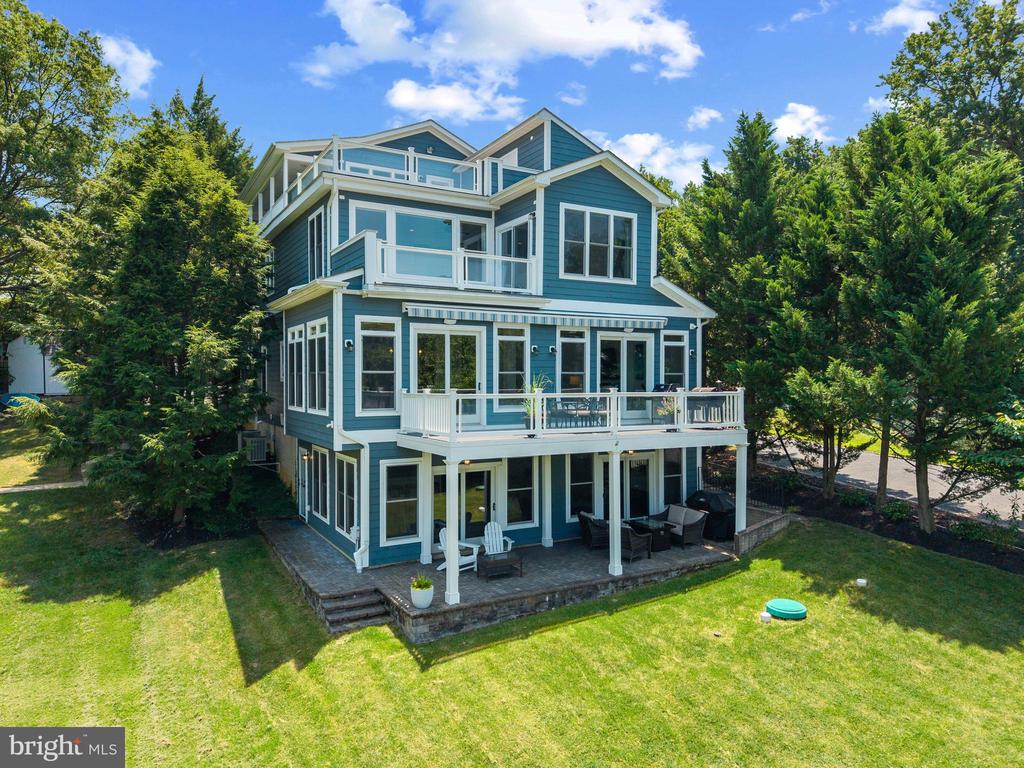 1200 Cedar Ln