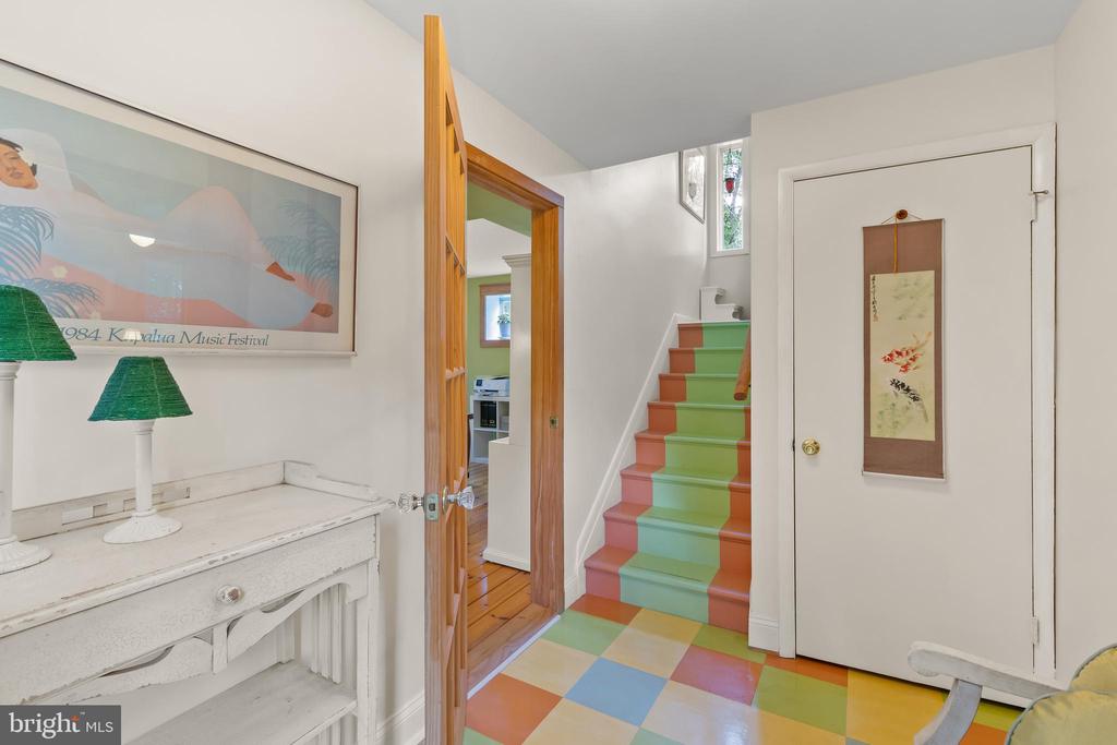 303 EPPING WAY