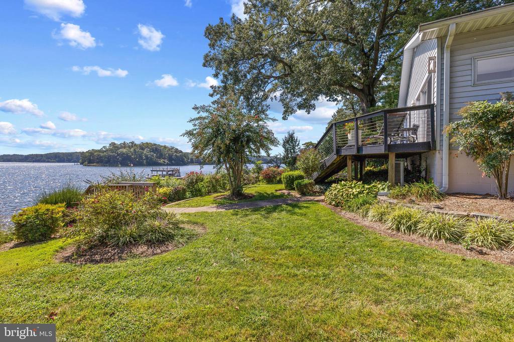 306 E FOREST TRAIL