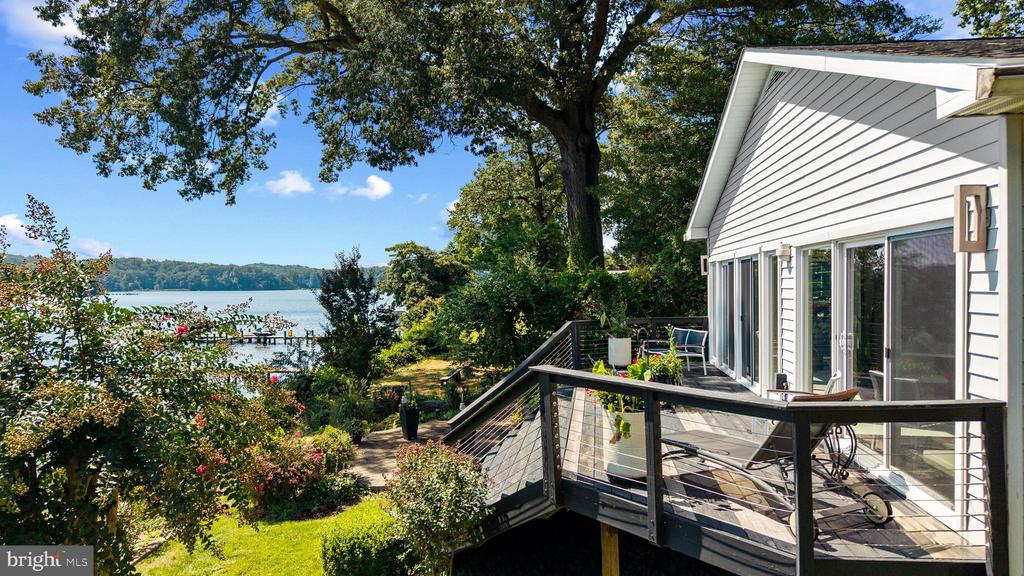 306 E FOREST TRAIL