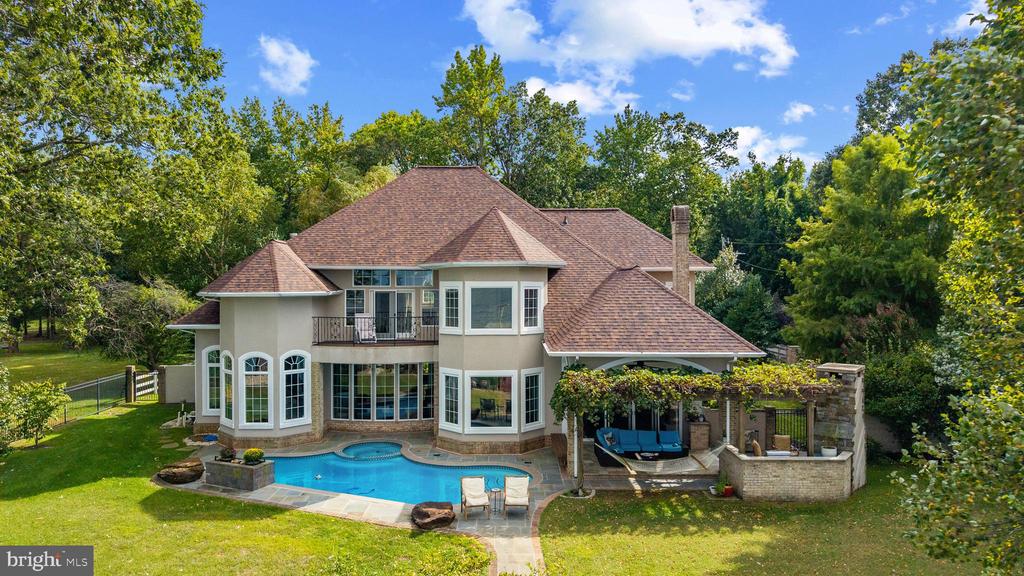 4819 AVERY ROAD