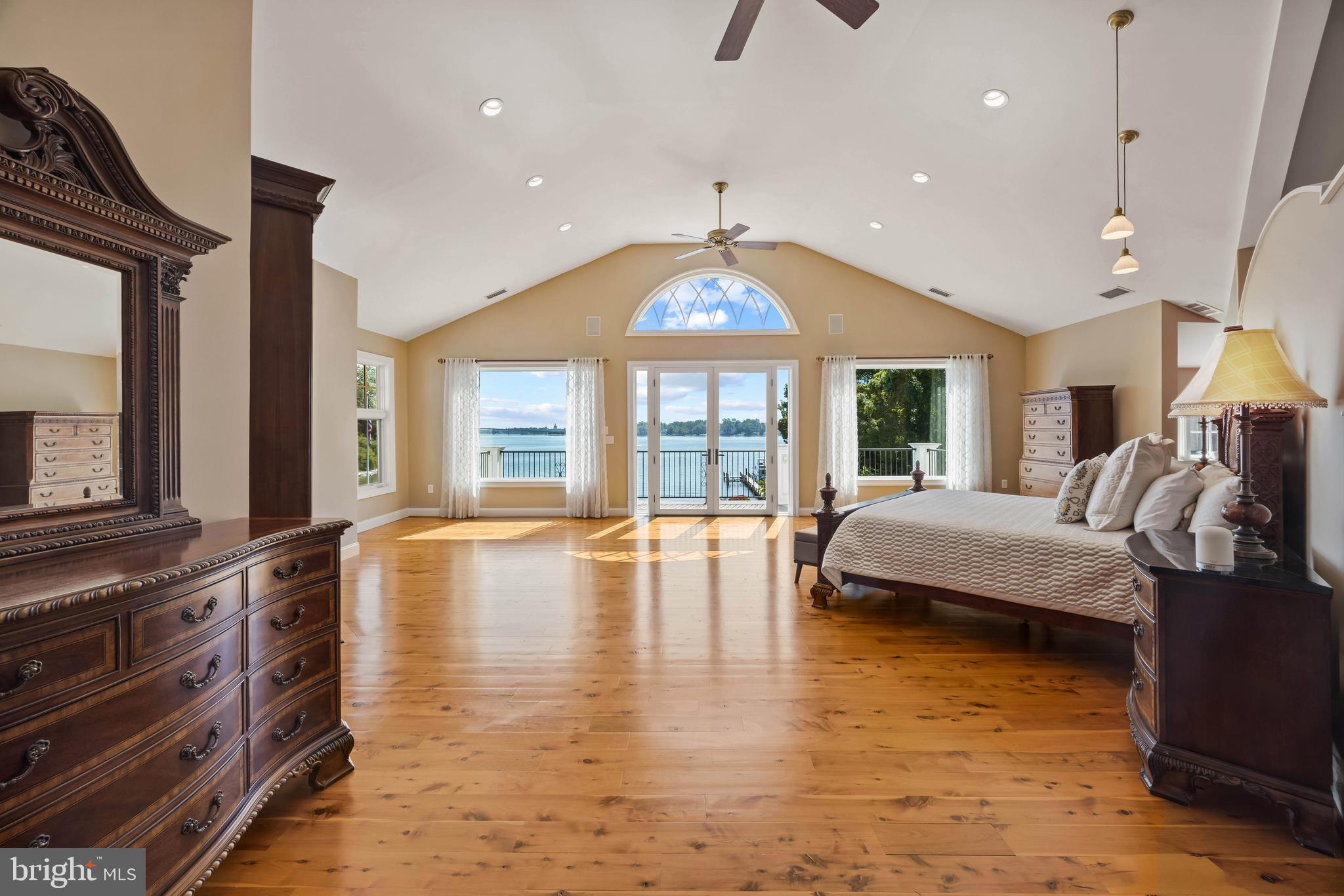 SEVERN RIVER WATERFRONT | 125 S WINCHESTER ROAD