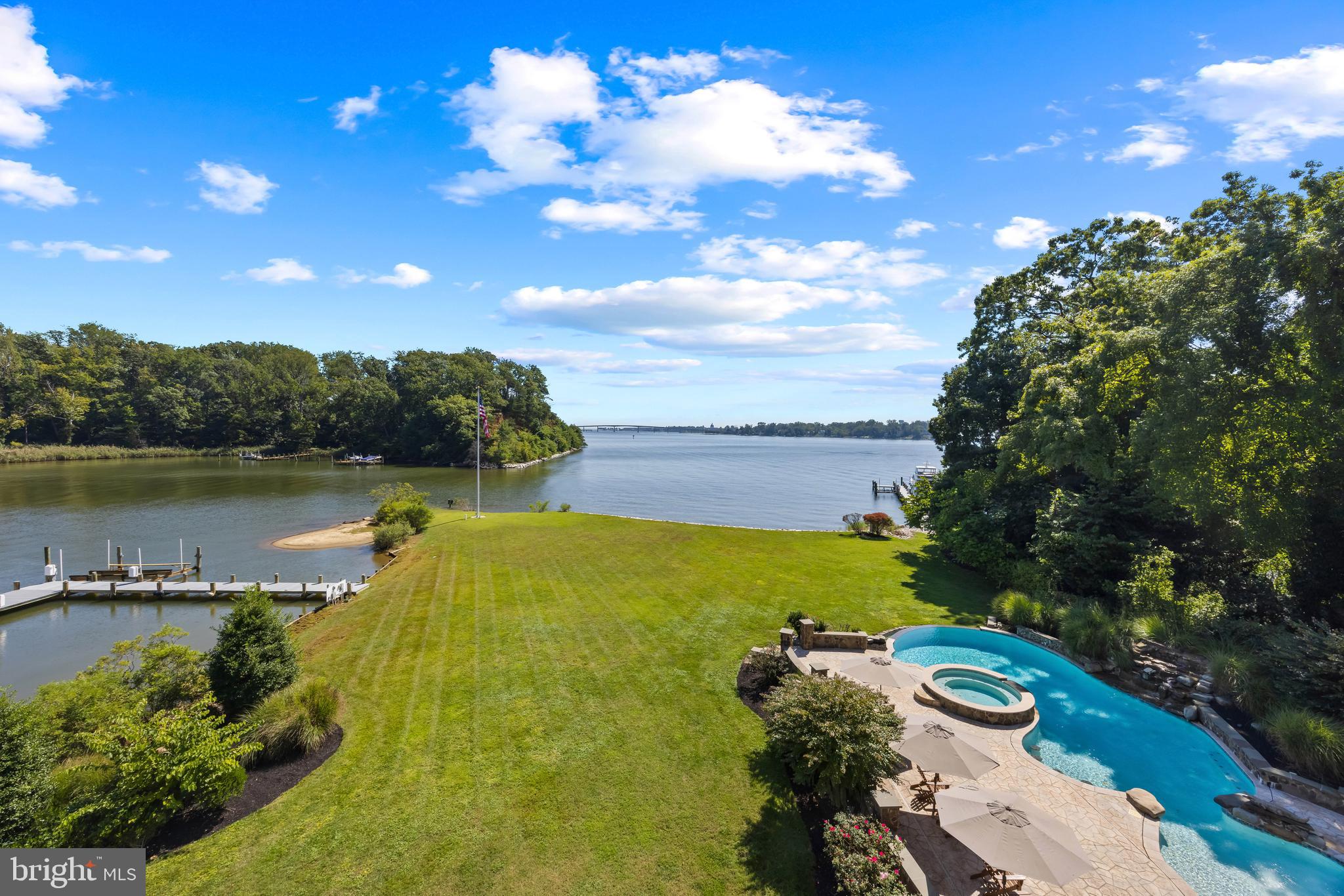 SEVERN RIVER WATERFRONT | 125 S WINCHESTER ROAD