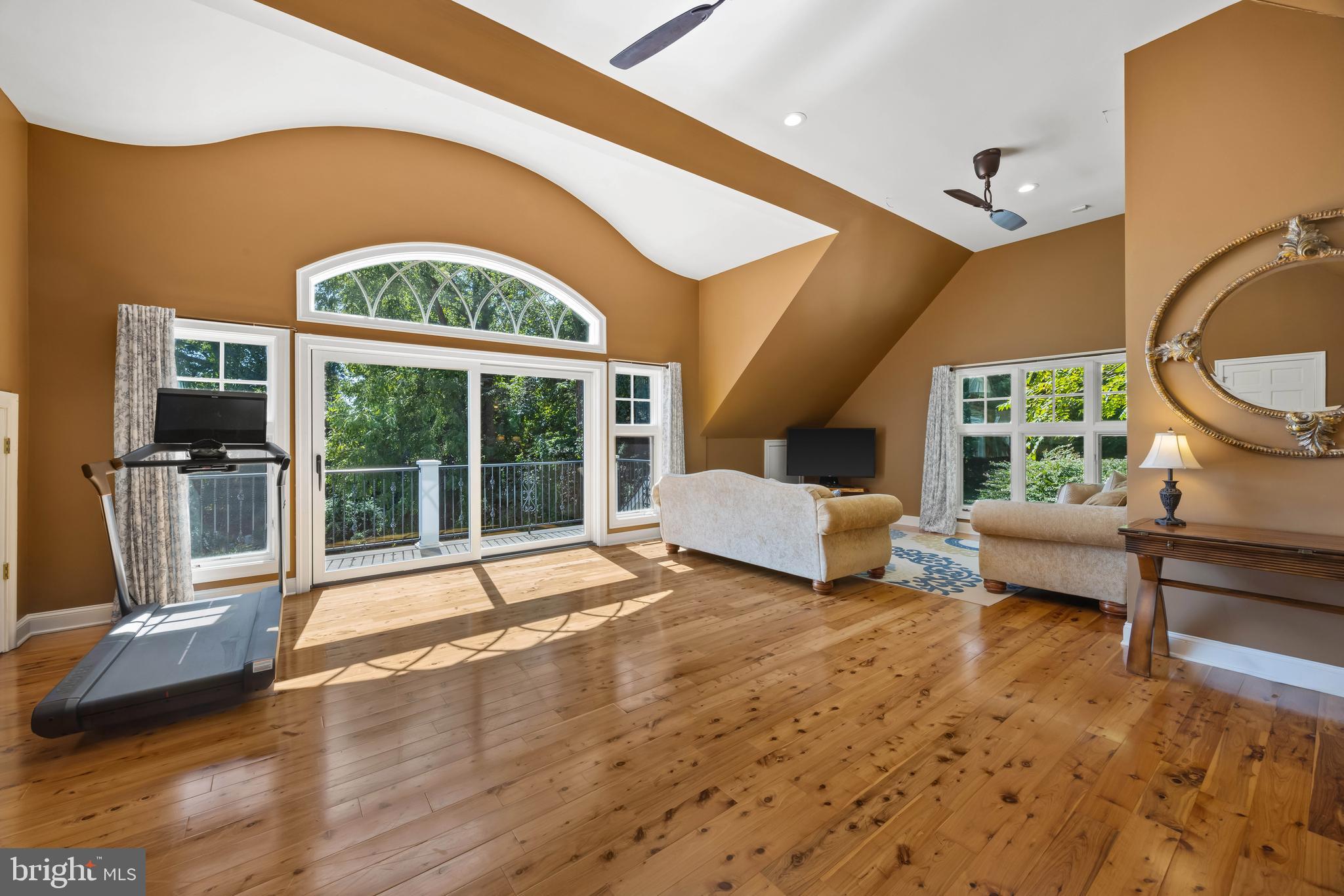 SEVERN RIVER WATERFRONT | 125 S WINCHESTER ROAD