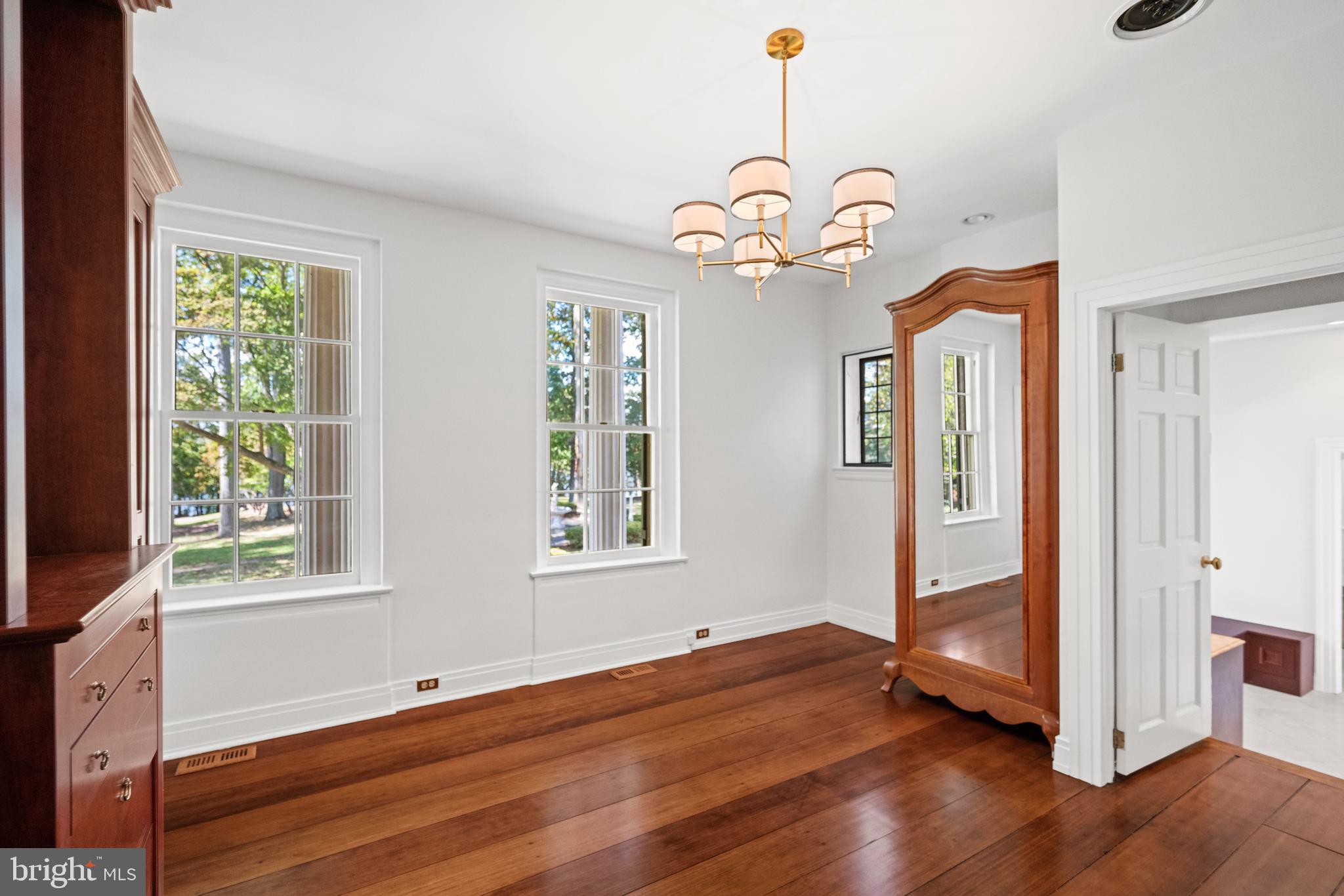 1002 ST HELENA ISLAND