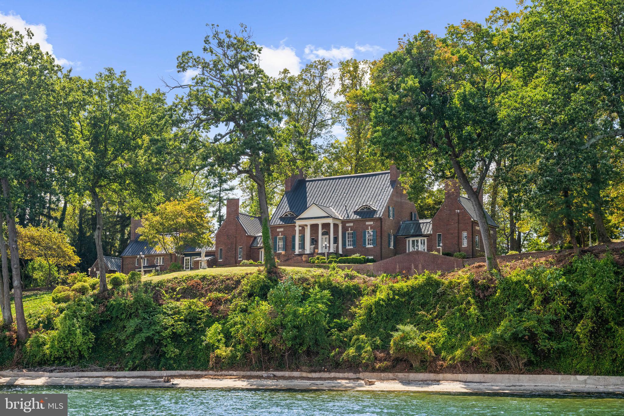 1002 ST HELENA ISLAND